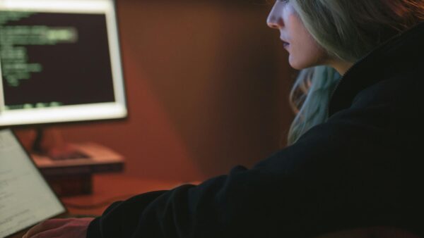 HoloTab : le nouveau navigateur IA de HCompany débarque